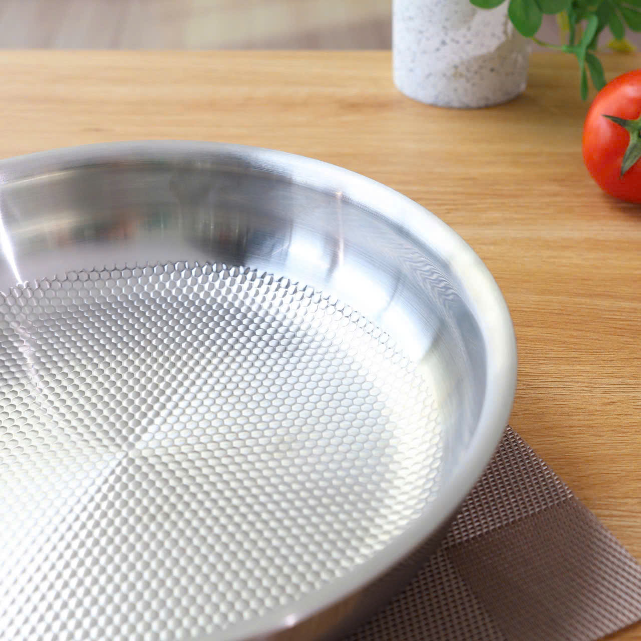 Đồ gia dụng Seka chảo inox vân tổ ong